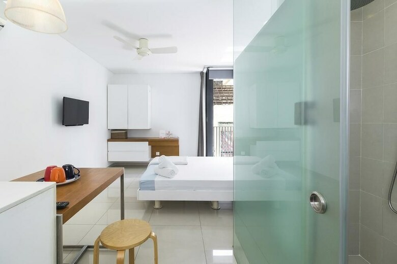 Apartamentos Christina's Saigon - An House