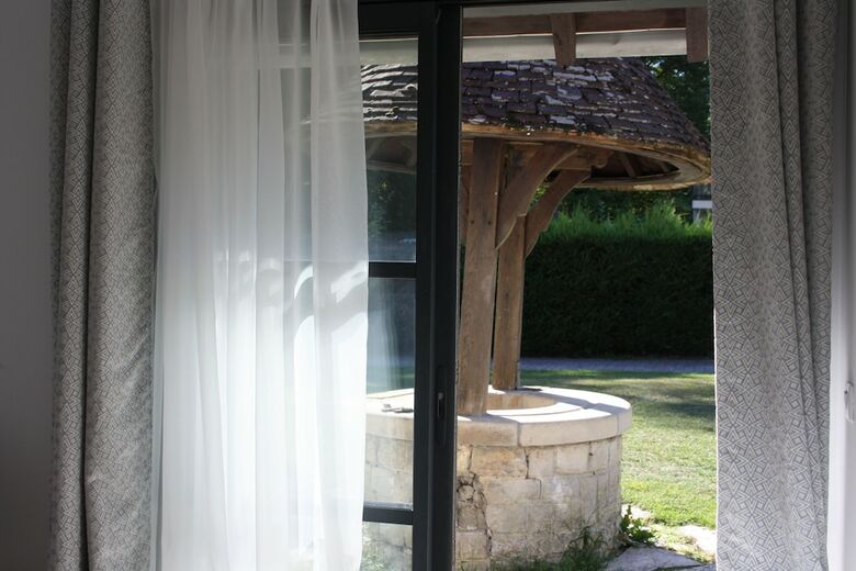 Les Enclos Bed And Breakfast