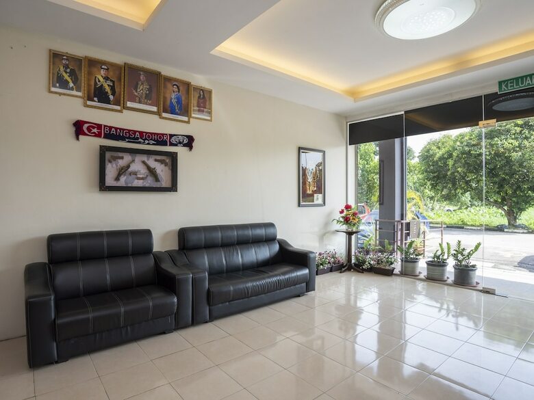 Oyo 586 My Residence Hotel