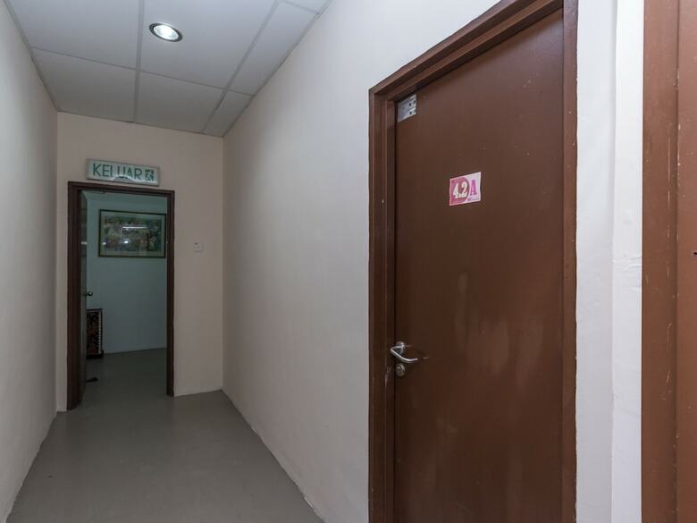 Oyo 586 My Residence Hotel