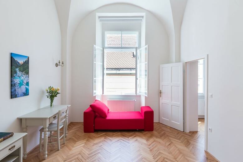 Hotel Barbo Palace