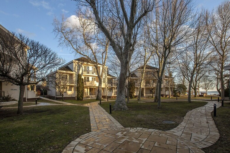 Kenese Bay Garden Resort & Conference Hotel