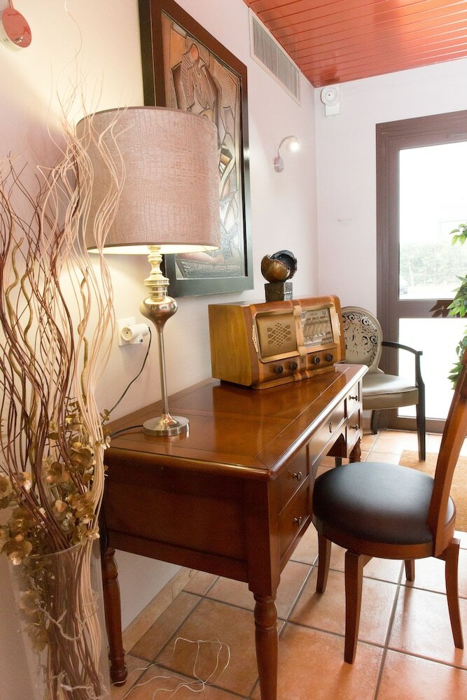 Hotel Restaurant Le Domaine Des Oliviers