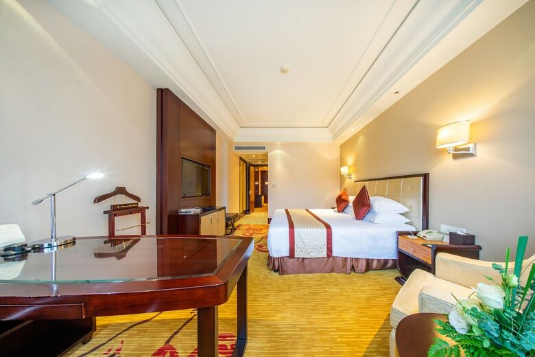 New Yallan Hotel Deqing