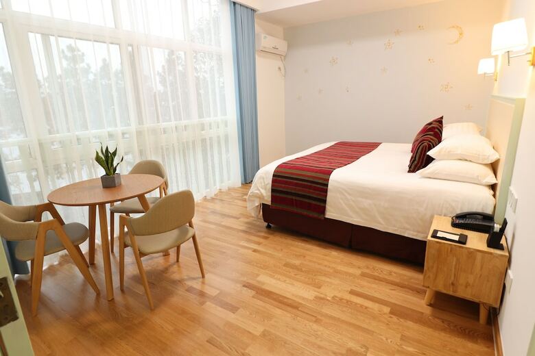 New Yallan Hotel Deqing