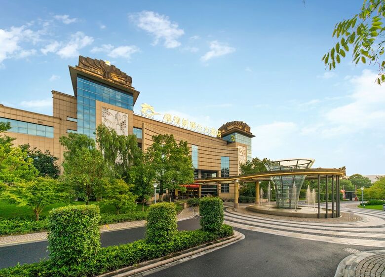 New Yallan Hotel Deqing