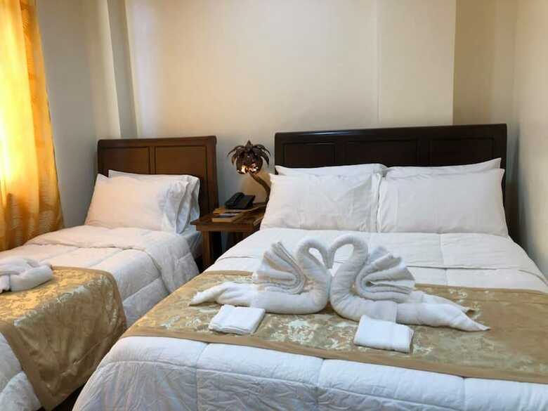 Godo's Hotel And Restaurant