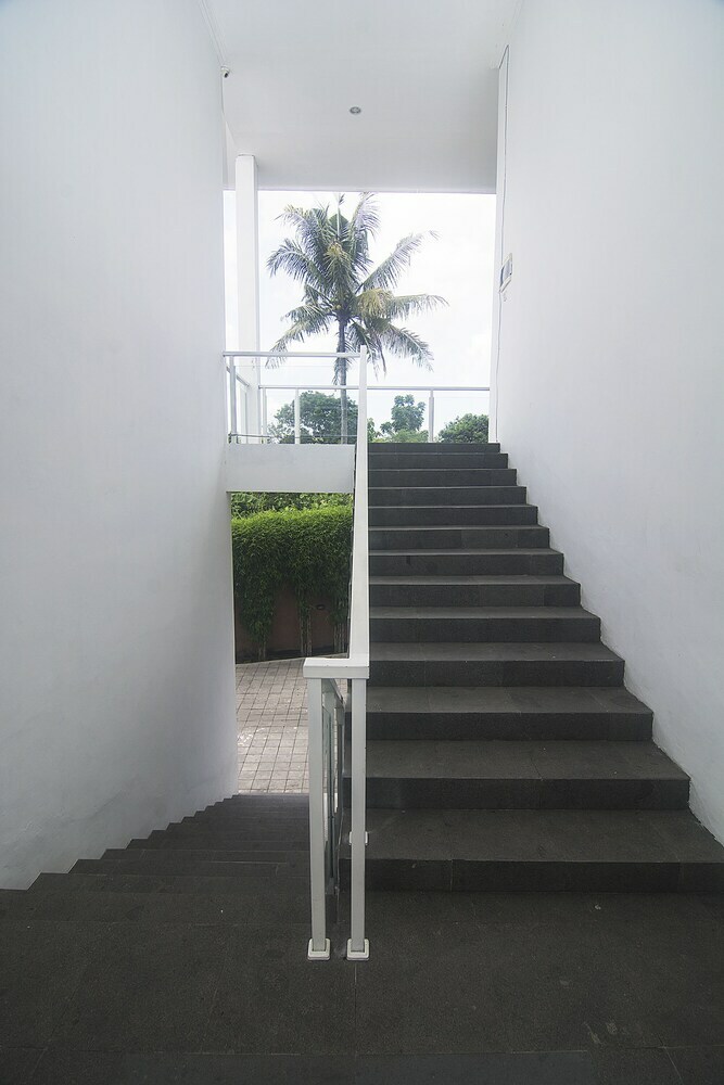 Hostal Oyo 284 Wisma Jip