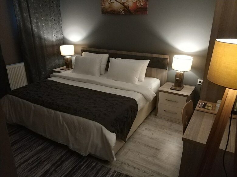 Hotel Staron Otel