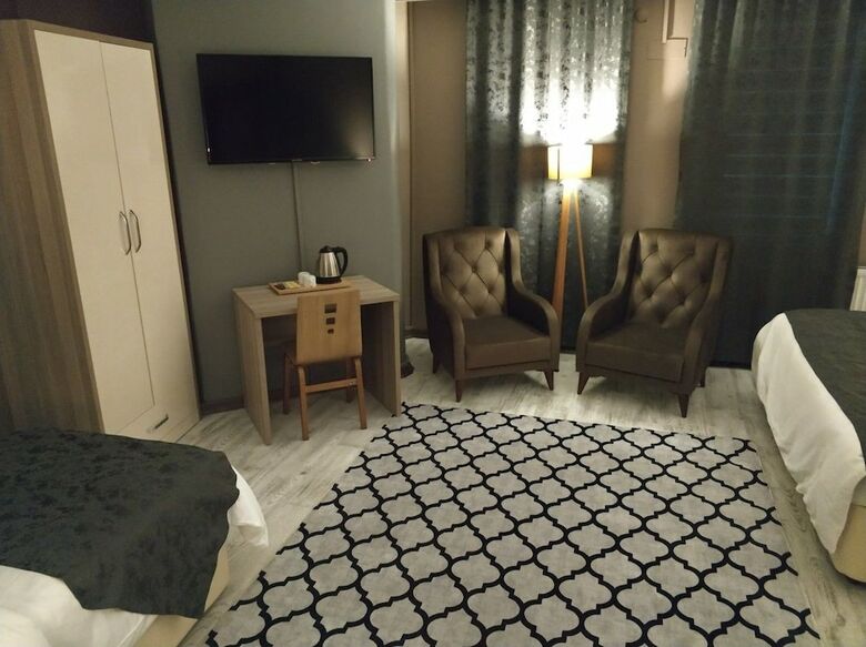 Hotel Staron Otel