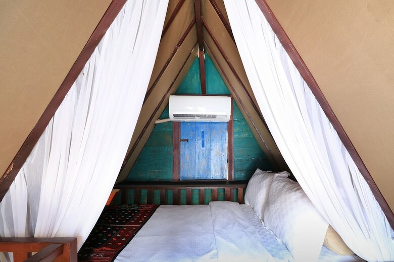 Hotel Rumah Lumbung
