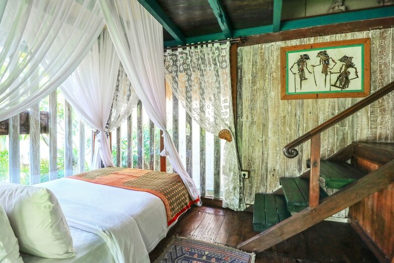 Hotel Rumah Lumbung