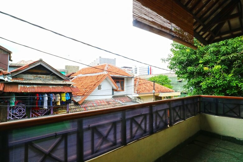 Hotel Premium Senen Guesthouse
