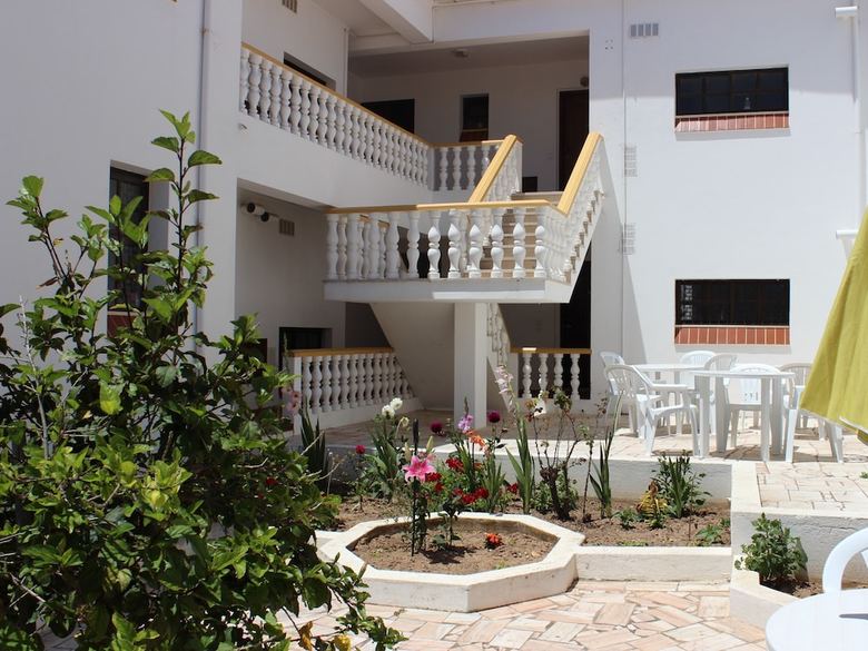 Bed & Breakfast Albufeira Apartments