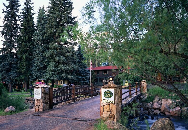 Bed & Breakfast Highland Haven Creekside Inn