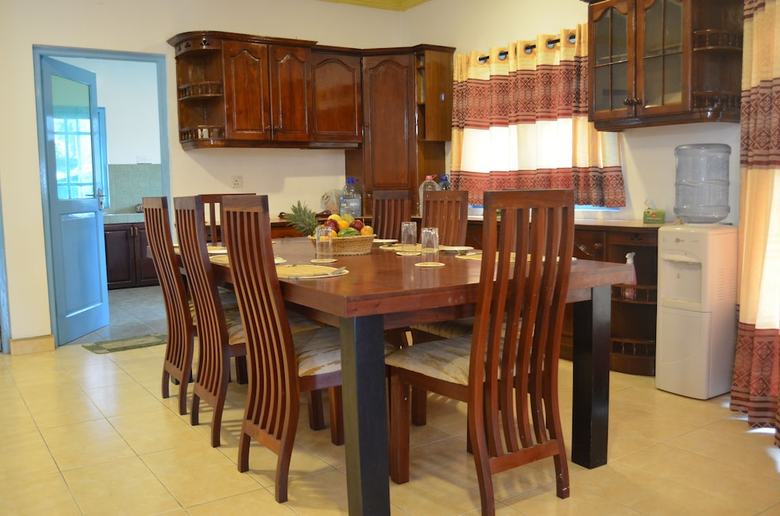 Hotel Golden Grove Villa