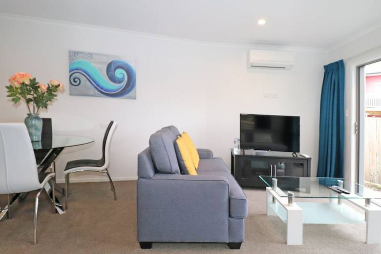 2 Brm Apartment 6 On Jones Crescent