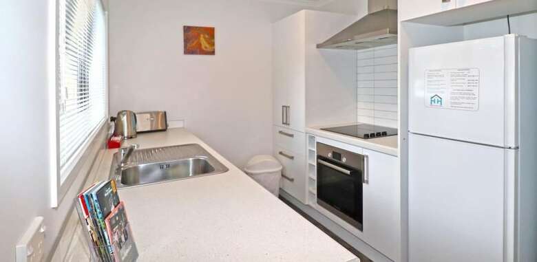 2 Brm Apartment 4 On Jones Crescent