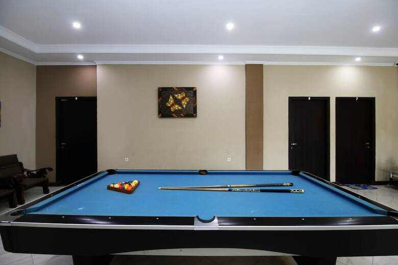 Hotel Airy Manggar Merbabu Belitung