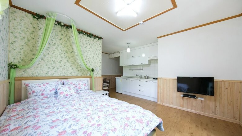 Secret Garden Pension