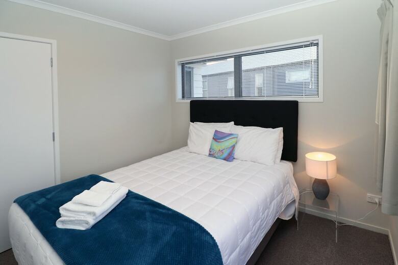 3 Brm Apartment On Jones Crescent