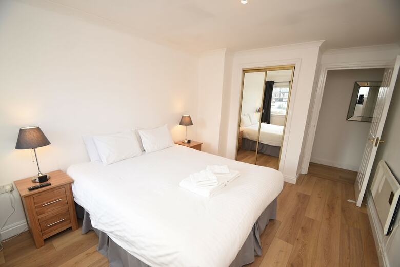Canon Court Aparthotel