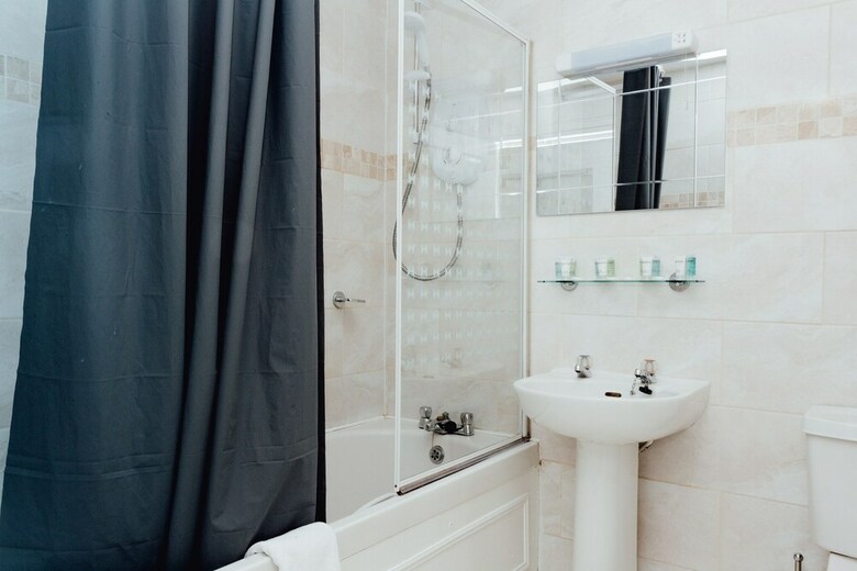 Canon Court Aparthotel