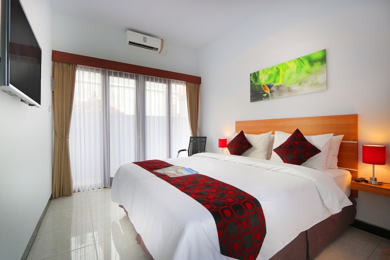 Valomia Beachfront