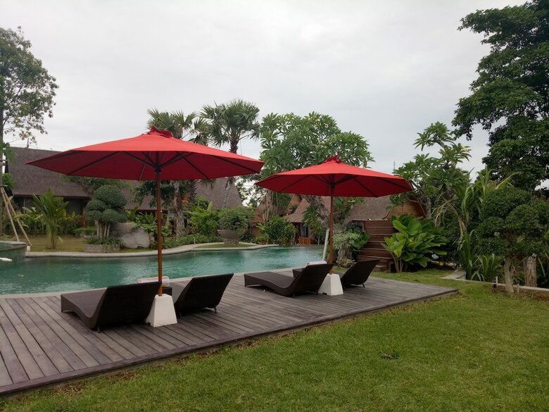 Bed & Breakfast Taulan Villa And Restaurant