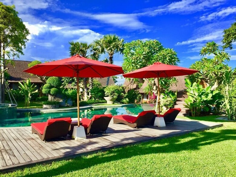 Bed & Breakfast Taulan Villa And Restaurant