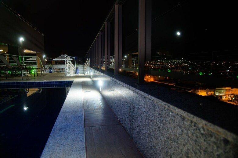 Hotel San Diego Su�tes