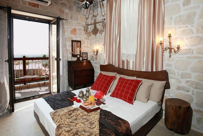 Villa With Private Pool Near The Beach