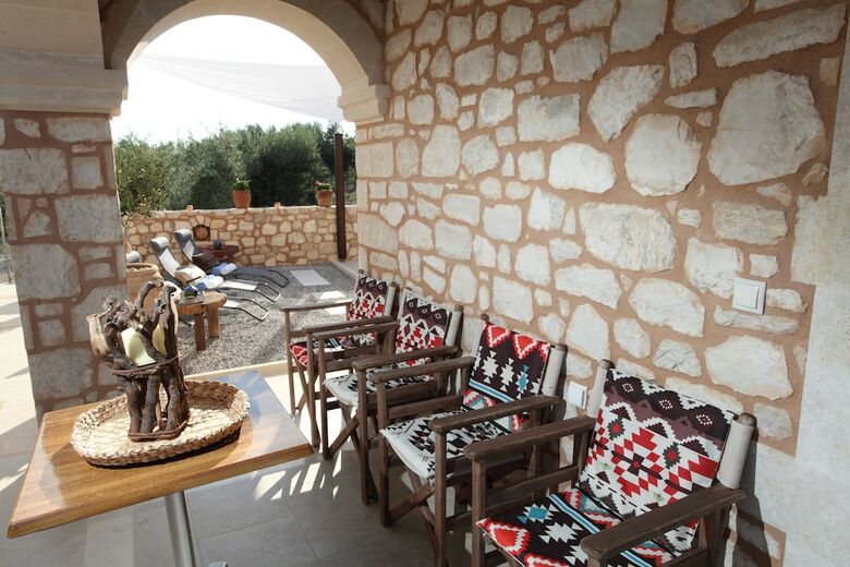 Villa With Private Pool Near The Beach