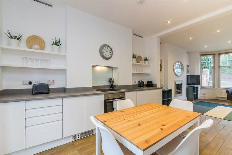 Apartamentos Alexandra Park