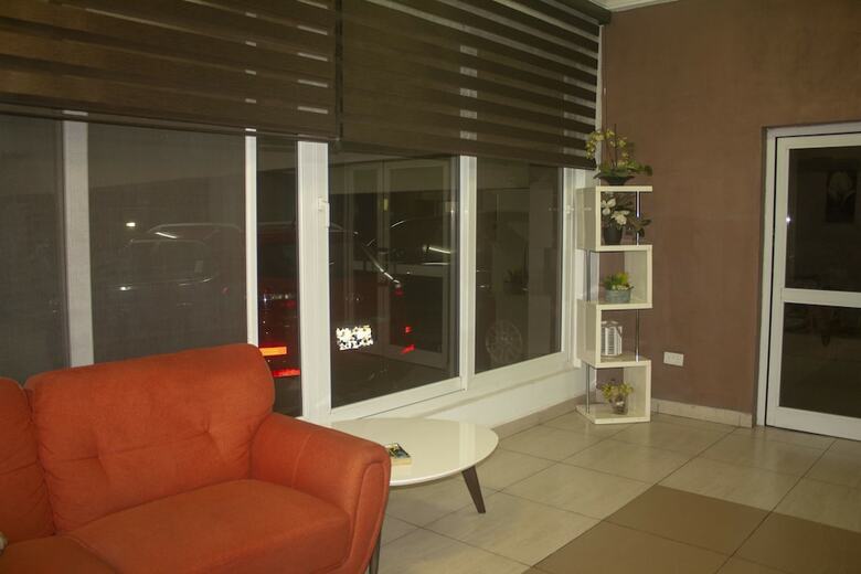 Apartamentos Sapphire Court