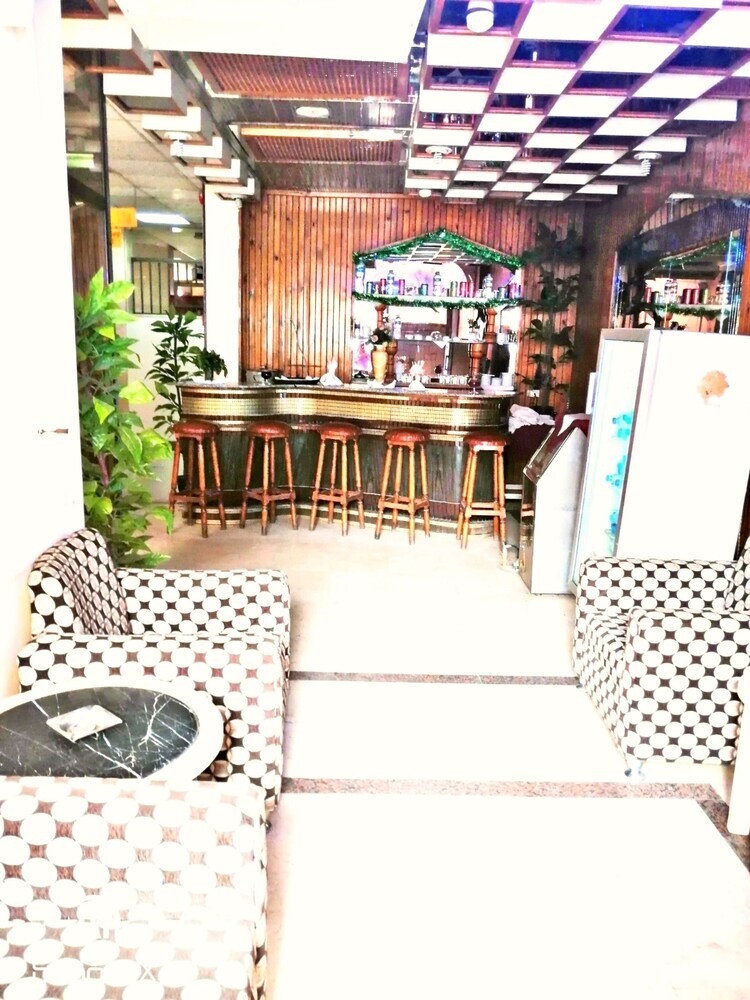 Shady Hotel