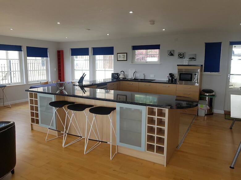 Springmeadow House By Cardiff Holiday Homes