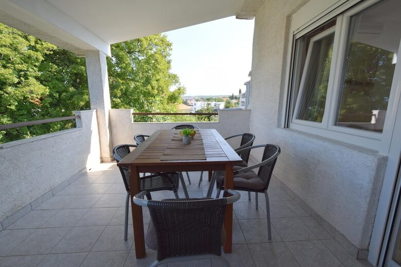 Apartment Buza