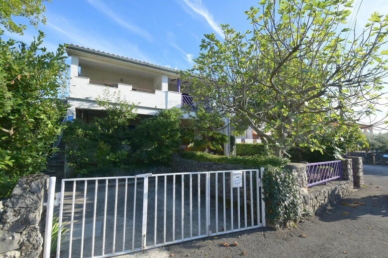 Apartment Buza