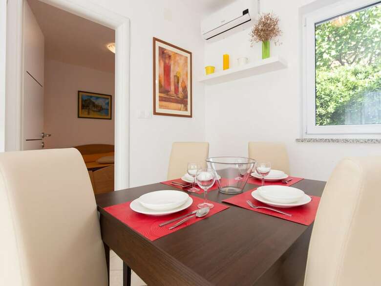 Apartments Josip Near The Beach