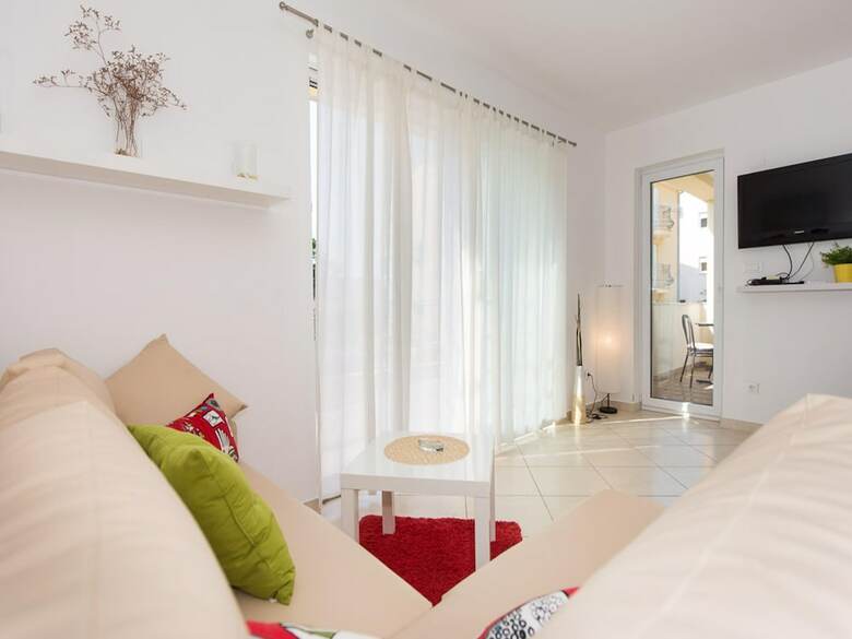 Apartments Josip Near The Beach