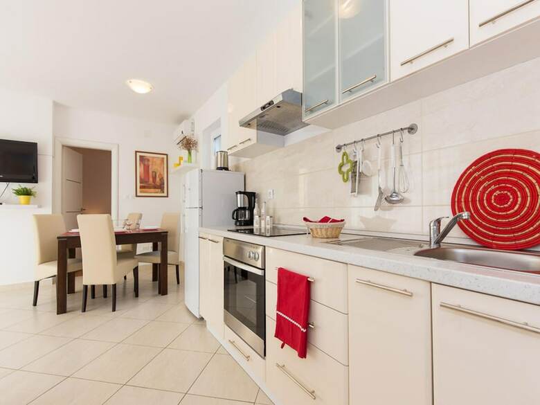 Apartments Josip Near The Beach