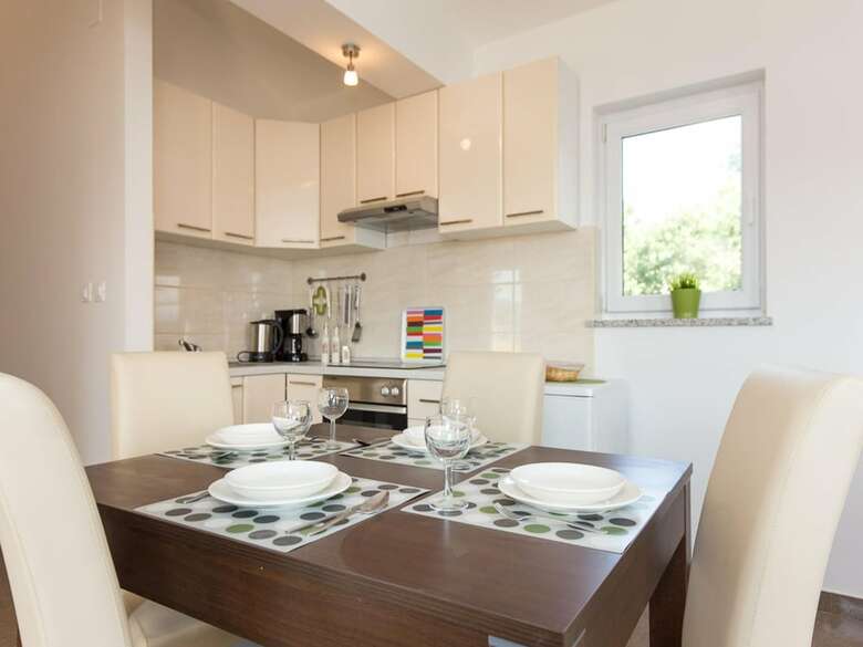 Apartments Josip Near The Beach