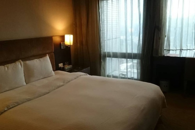 Rhineinn Hotel