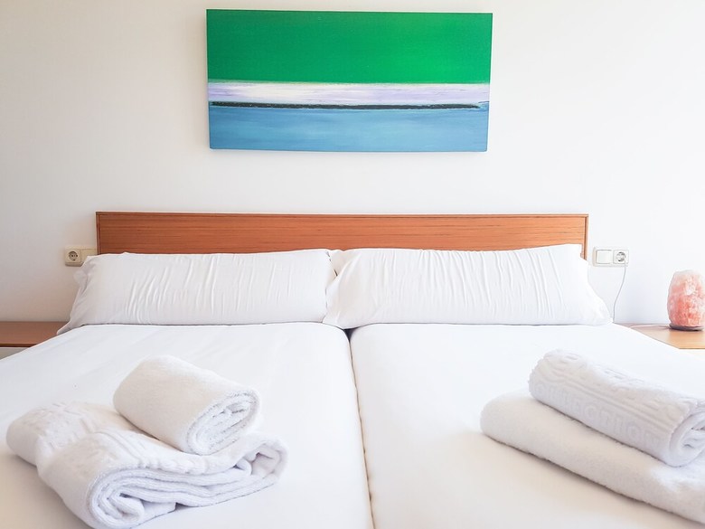 Modern Apartment With Stunning Views