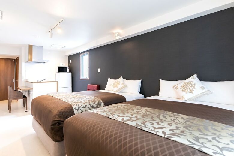Hotel Mr.kinjo Golden Cats