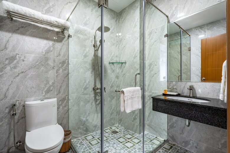 Hotel Emerald Central