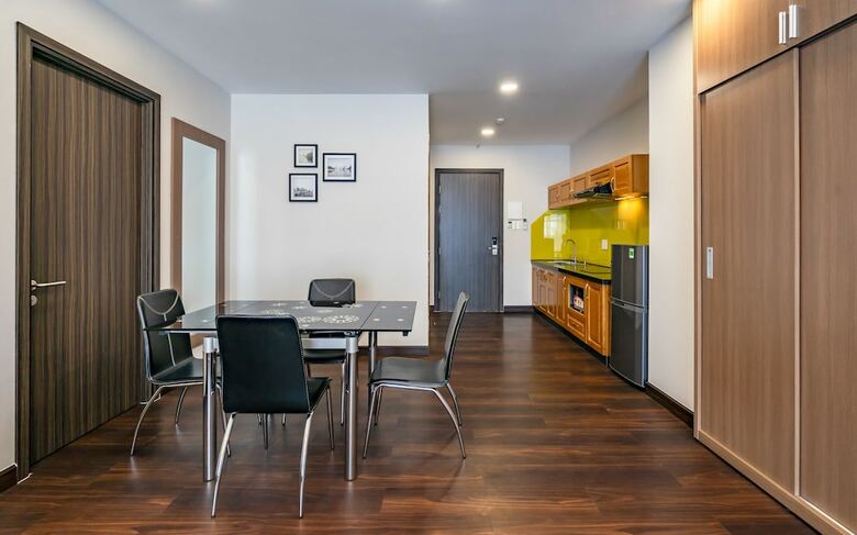 Hotel Emerald Central