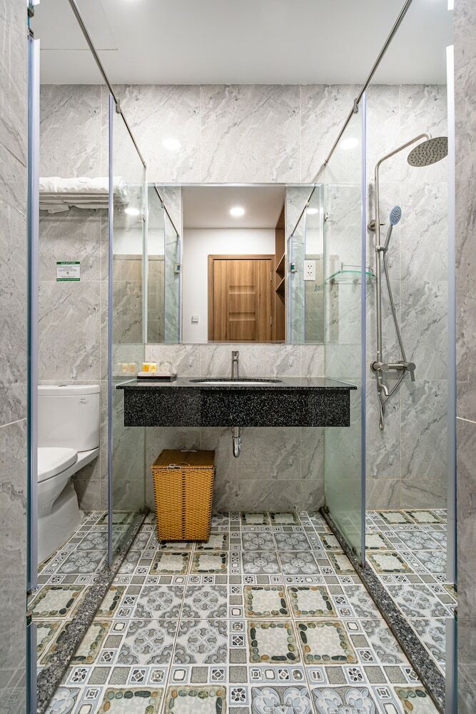 Hotel Emerald Central