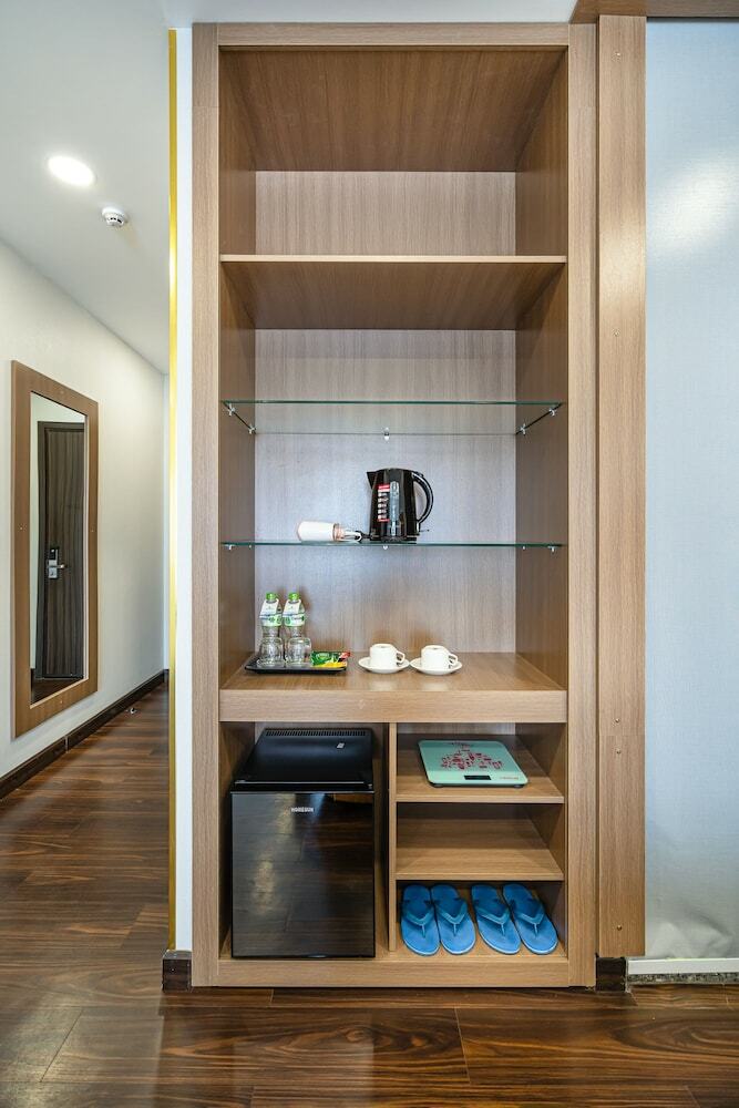 Hotel Emerald Central